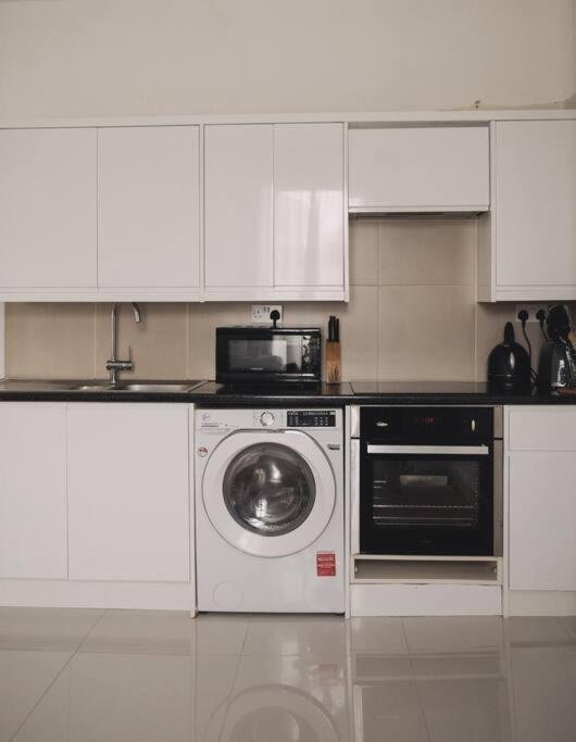 3 Bed Flat With Balcony Central London Kültér fotó
